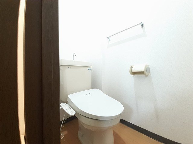 カーサセレーナのトイレ|コンパクトで使いやすいトイレです
