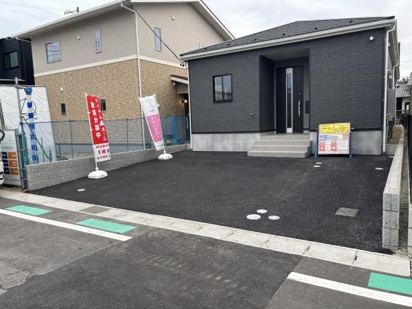 安城市東端町第3　全2棟・1号棟の駐車場|広々２台駐車できます！