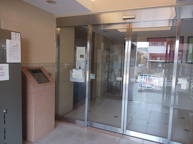 サニーキャンプ　今池のエントランス