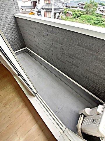 クラージュ　コートのバルコニー