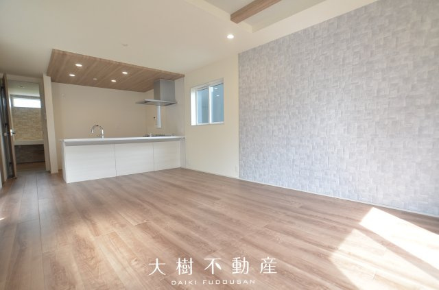 【居間・リビング】 | 座間市座間1丁目　新築戸建て　全２棟【仲介手数料無料】
