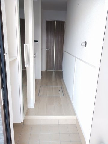 レーヴ旭Ⅰの玄関|シンプルで使いやすい玄関です