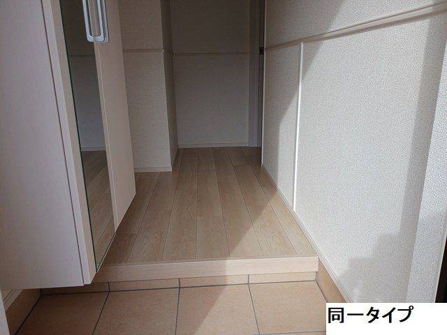 フェリーチェ　Ⅹの玄関