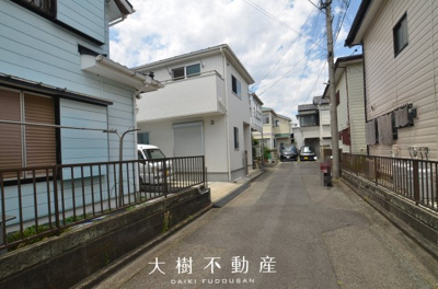 【前面道路含む現地写真】 | 海老名市門沢橋3丁目　中古戸建て【仲介手数料無料】 | ※令和8年5月下旬に撮影