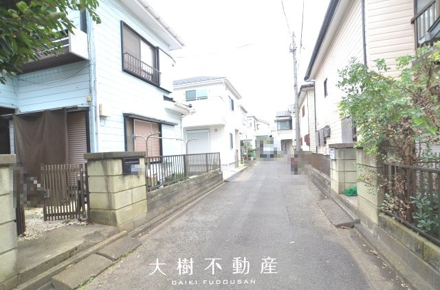 【前面道路含む現地写真】 | 海老名市門沢橋3丁目　中古戸建て【仲介手数料無料】