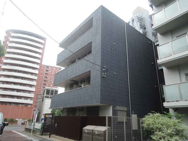 エテルネル横濱桜木町のエントランス
