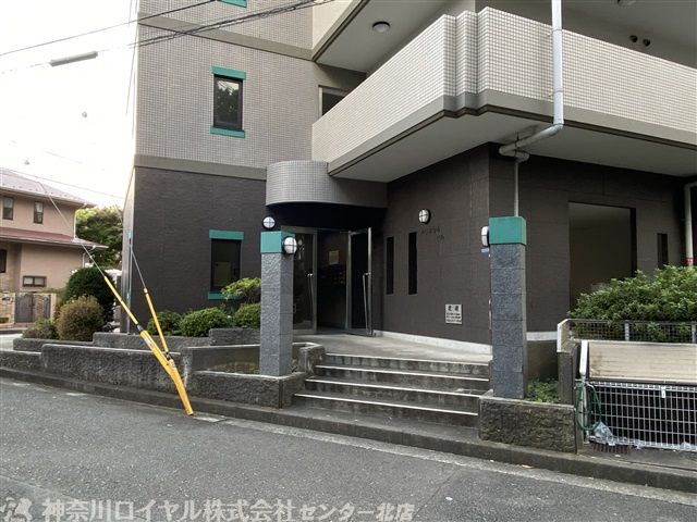 【エントランス】