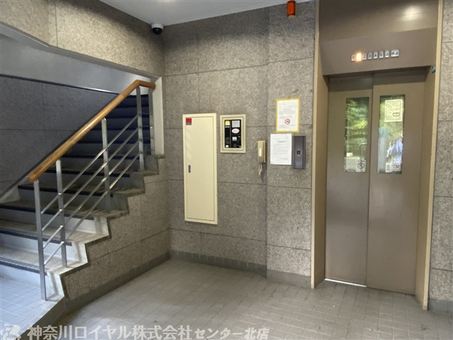 【ロビー】