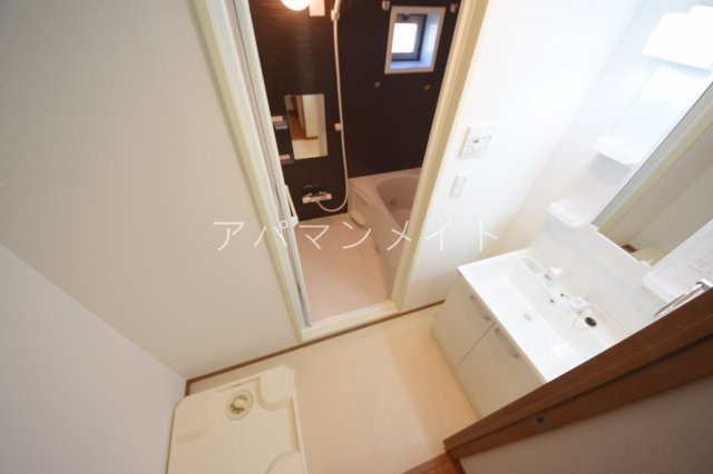 【設備】 | アムールアンバー | 洗濯機置場です