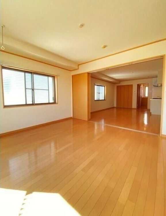 イザットパレス下馬　南西角部屋　追焚　最上階の内装