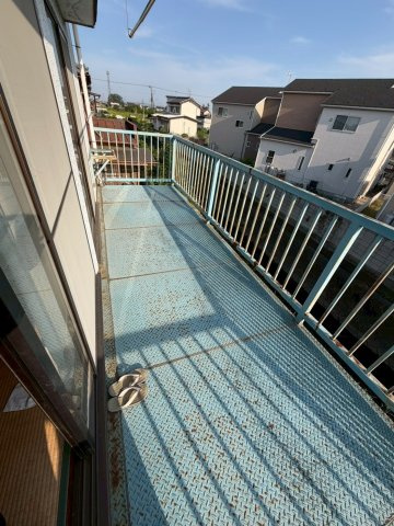 木崎町一戸建住宅のバルコニー