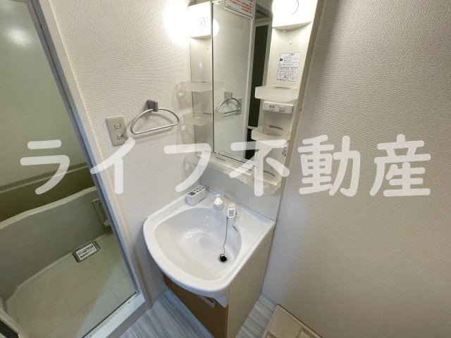 アーバンリブの独立洗面台|独立洗面化粧台が付いています