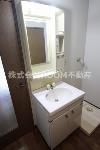 JCSマンションの独立洗面台|独立洗面台、朝の身支度には欠かせません