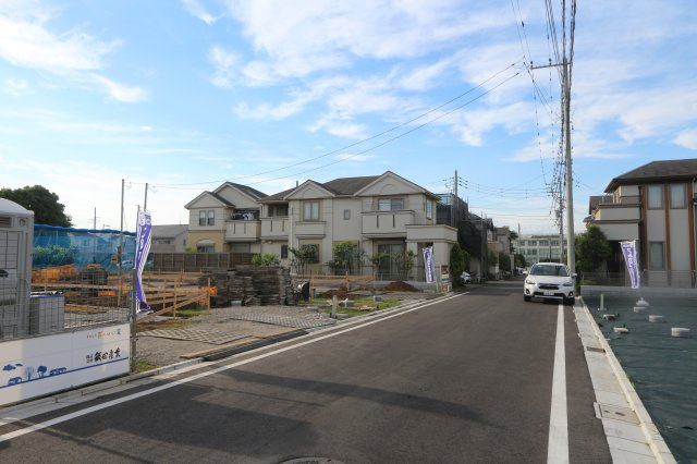 【Heartfull Town】鈴木町１丁目295番４の外観|浴室暖房乾燥機を備えた１坪サイズのゆったりバスルーム