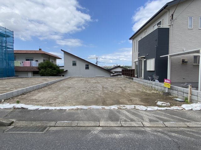 城山１丁目　売地の外観|城山団地中心部。40坪の敷地です。