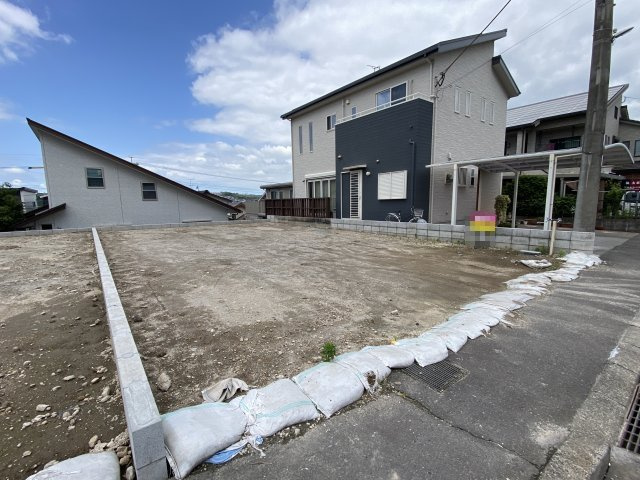 城山１丁目　売地の外観|建築条件はありませんのでお好きなハウスメーカーで建築できます。