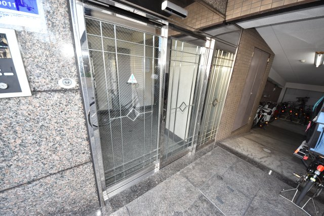 ドーム１番館
