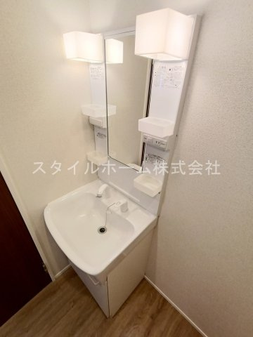 フレグランス新栄 E棟の洗面所