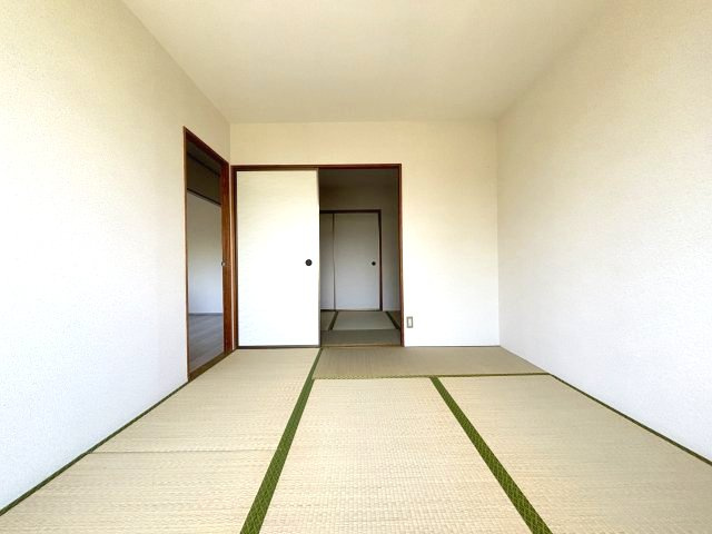 シャトードイワネE号館の和室