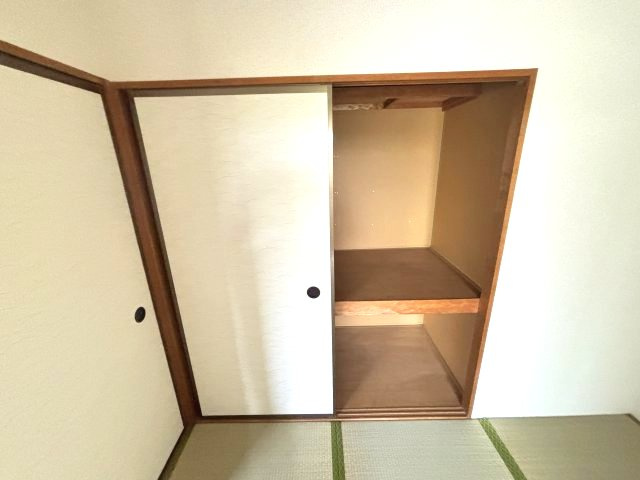 シャトードイワネE号館の収納