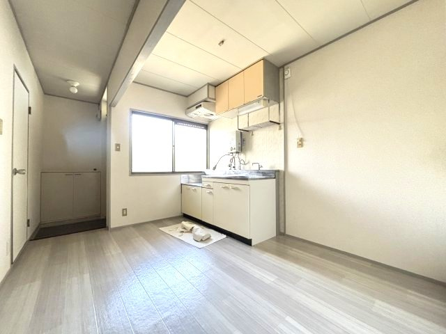 シャトードイワネE号館の内装