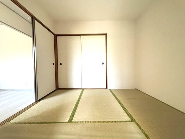 シャトードイワネE号館の和室
