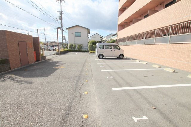 アンソレイエ売布の駐車場|駐車場完備です