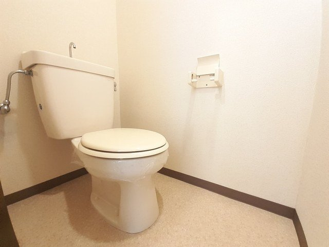 【トイレ】 | ハイムマコトＢ | 落ち着いた色調のトイレです