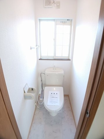 【トイレ】 | ヴァンヴェールＡ | シンプルで使いやすいトイレです