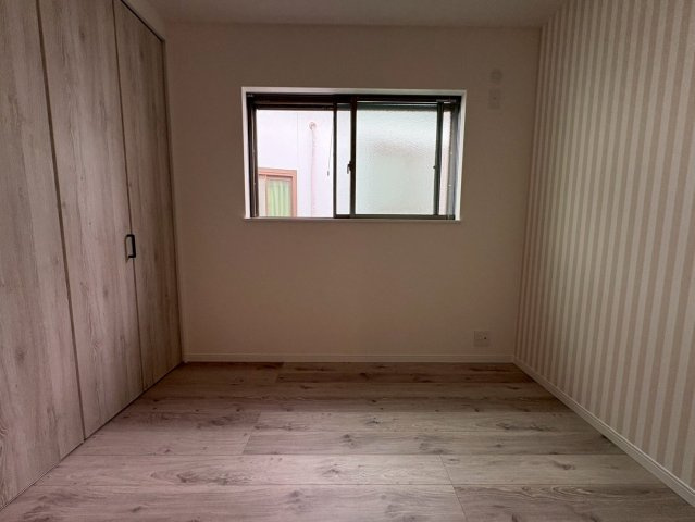 【洋室】 | 長洲中通2丁目テラスハウス