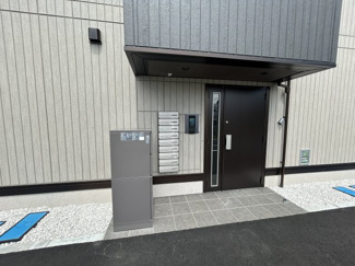 【エントランス】 | フィオーレガーデン北田宮　C