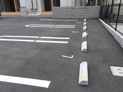 【駐車場】 | カンプ・ノウ | 車をお持ちの方に嬉しい駐車場付きの物件です
