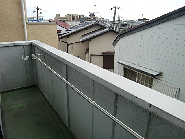 サカセイーストビルのバルコニー