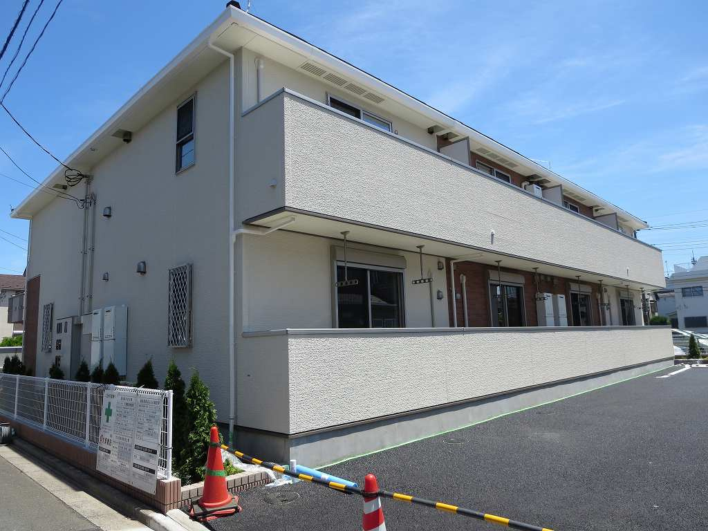エトワール三鷹の外観