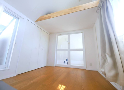 【洋室】 | 若林2丁目戸建T | 家具を消した写真となっております