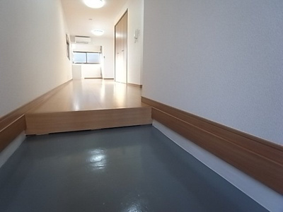 【玄関】 | 白芳荘8号館
