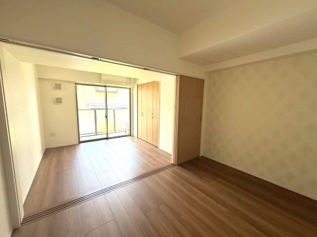ＬＡＦＦＩＣＥ住吉本町の居間・リビング