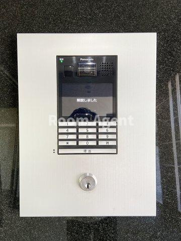 S-RESIDENCE志賀本通のエントランス