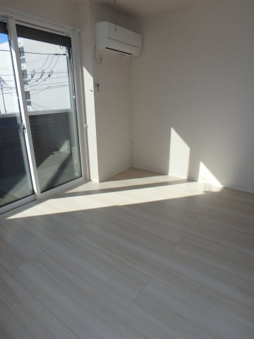 坂戸若葉エテルネルの洋室|同じ間取りの別の部屋の写真になります