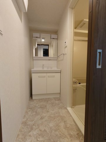 江東区東陽５丁目の賃貸マンションの独立洗面台