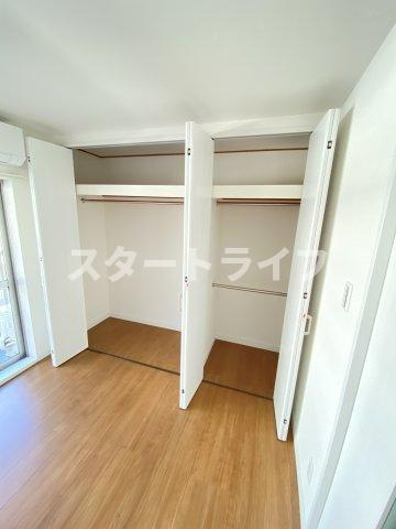 大阪市淀川区木川東４丁目の賃貸マンションの収納