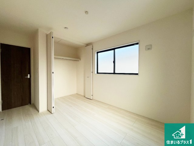 ■神戸市北区西山　第1期・第2期　新築一戸建ての洋室|収納スペースが充実しているので子供の成長に合わせてたくさん収納ができます！家族構成に合わせた様々な活用ができる収納！