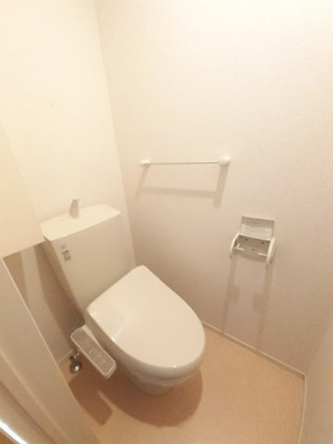 【トイレ】 | エレガンテⅠ | 落ち着いたトイレです