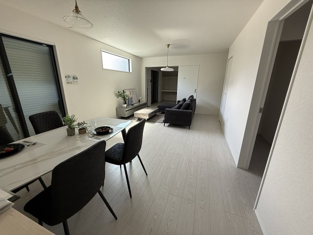 篠原西3丁目　新築戸建　2棟の前面道路含む現地写真