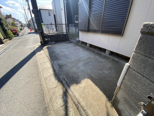 【駐車場】