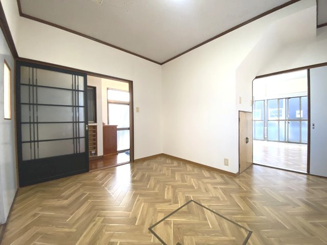 【居間・リビング】