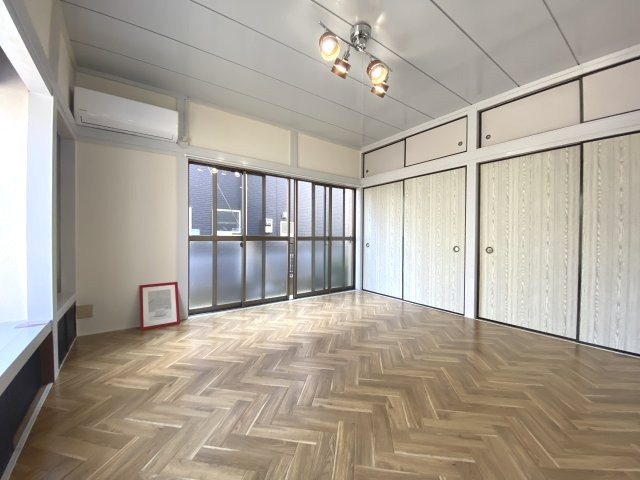 【居間・リビング】
