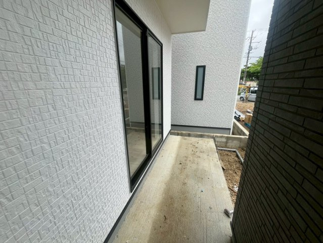 南城市佐敷新開1番　A号棟の居間・リビング