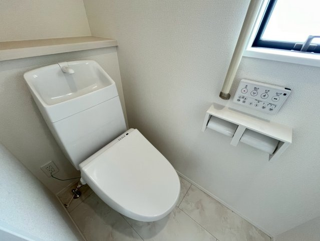 南城市佐敷新開1番　A号棟の収納