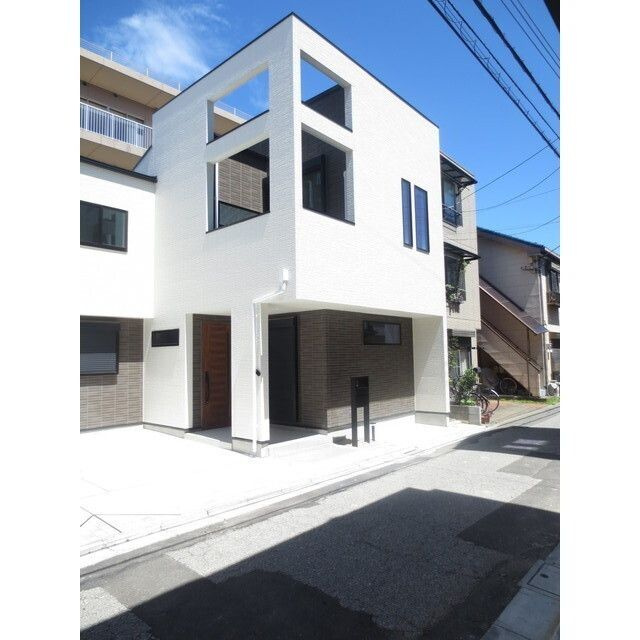 Kolet西新井本町の外観
